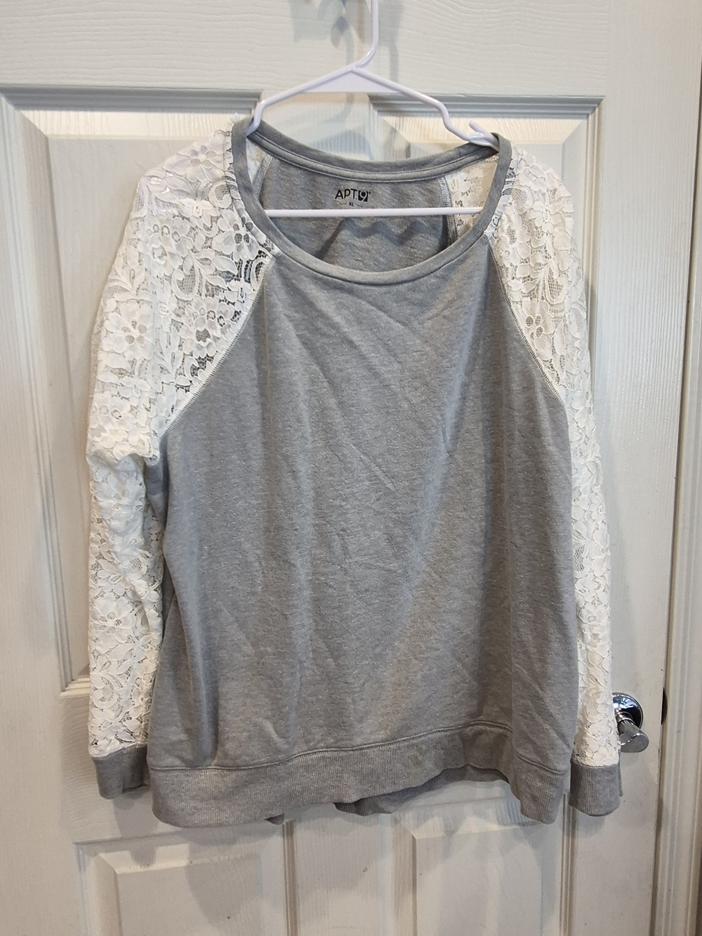 5/25 Apt. 9 Gray Sweatshirt with White Lace Sleeves